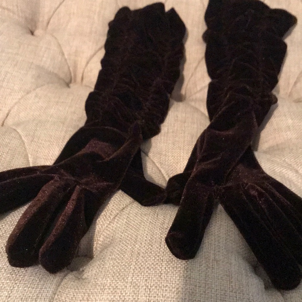 Carolina Amato brown stretch gloves